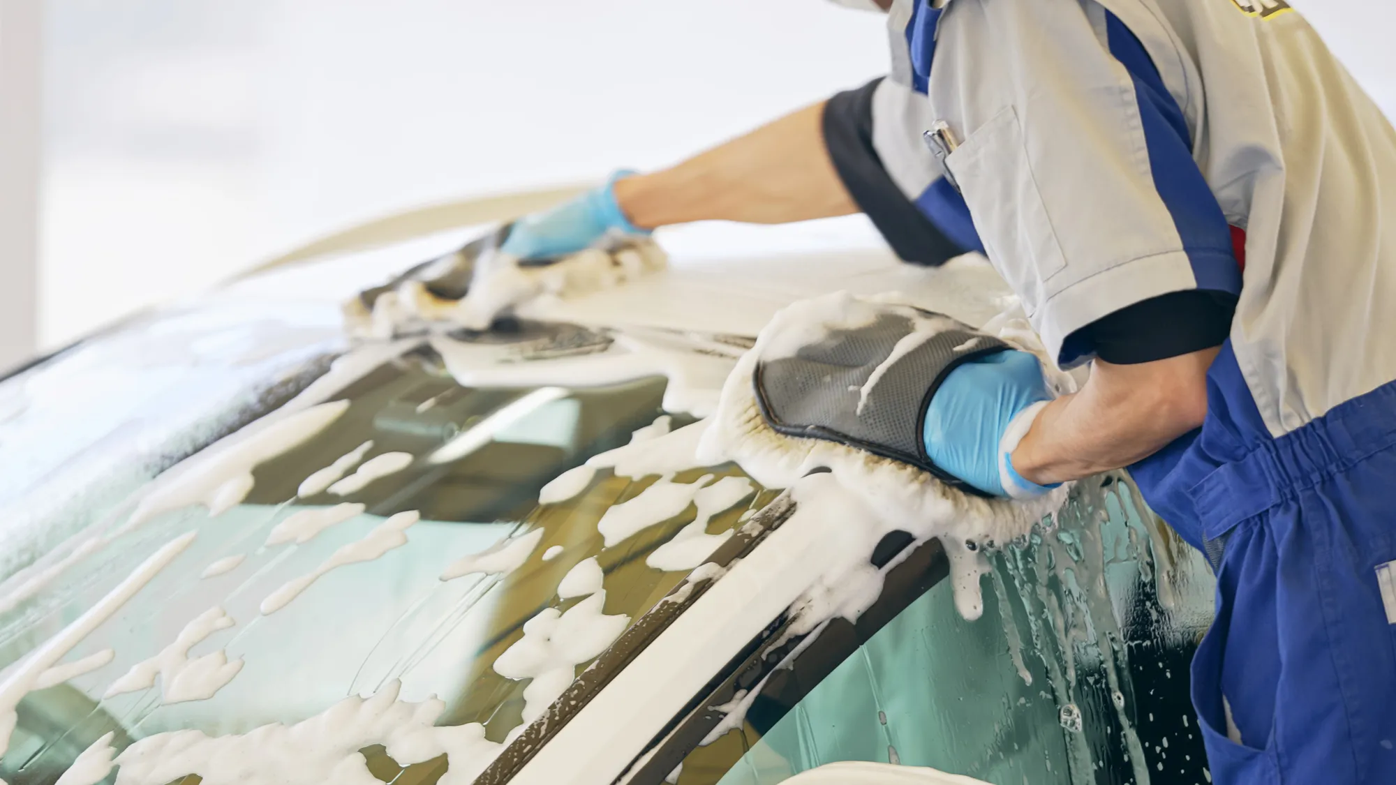 KeePer PROSHOPの施工様子